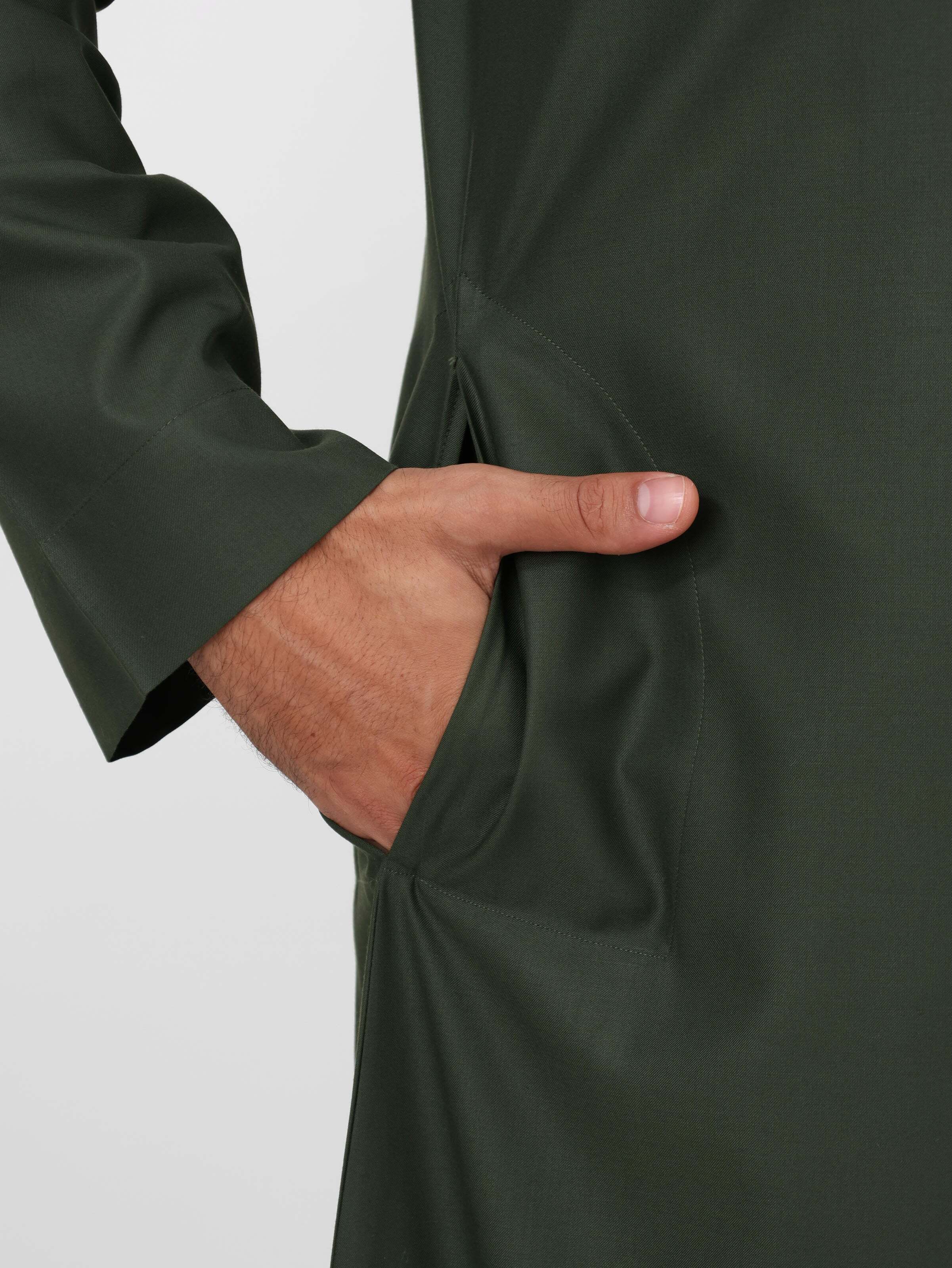 Forest Green Kuwaiti Kandurah