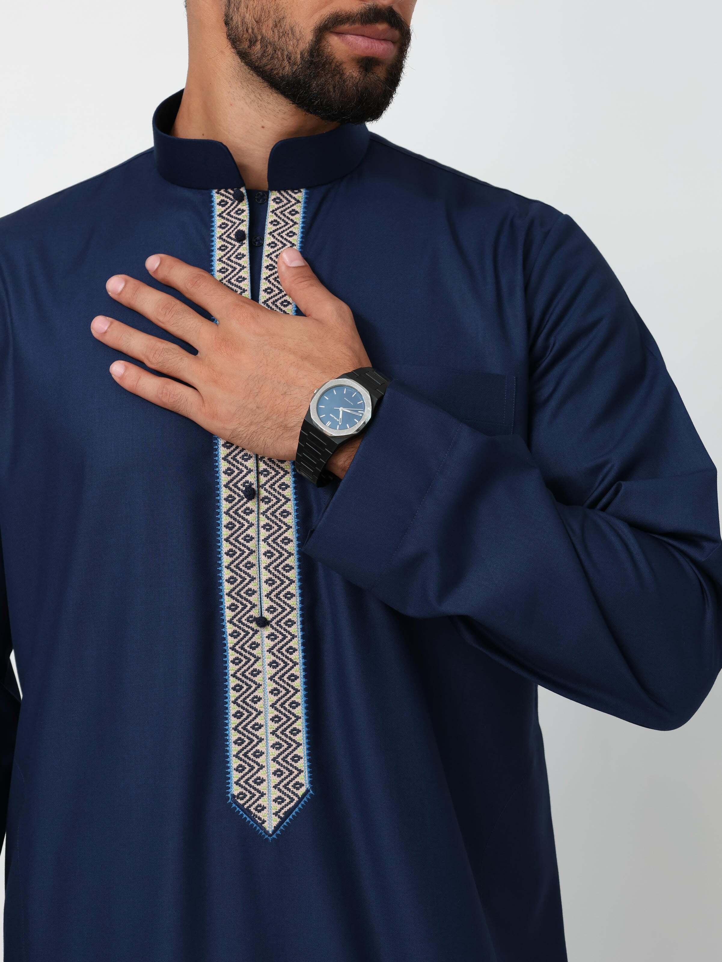 Navy Blue Baharaini Kandura