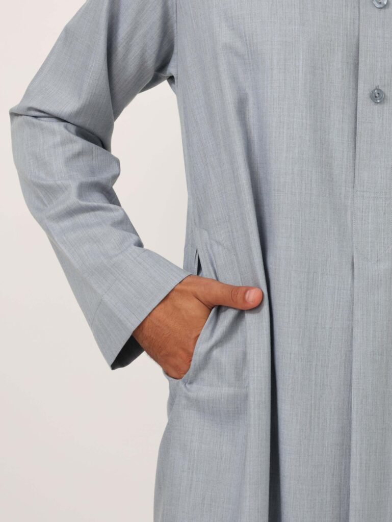 Pale Grey Qatari Kandura