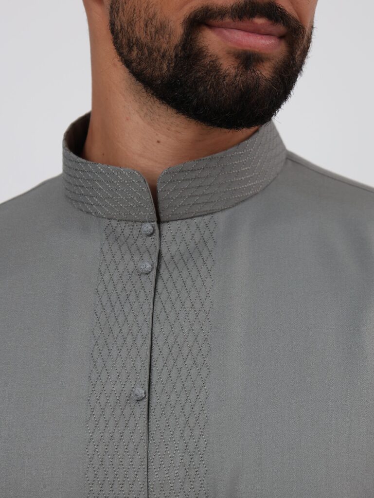 Grey Baharaini Kandura