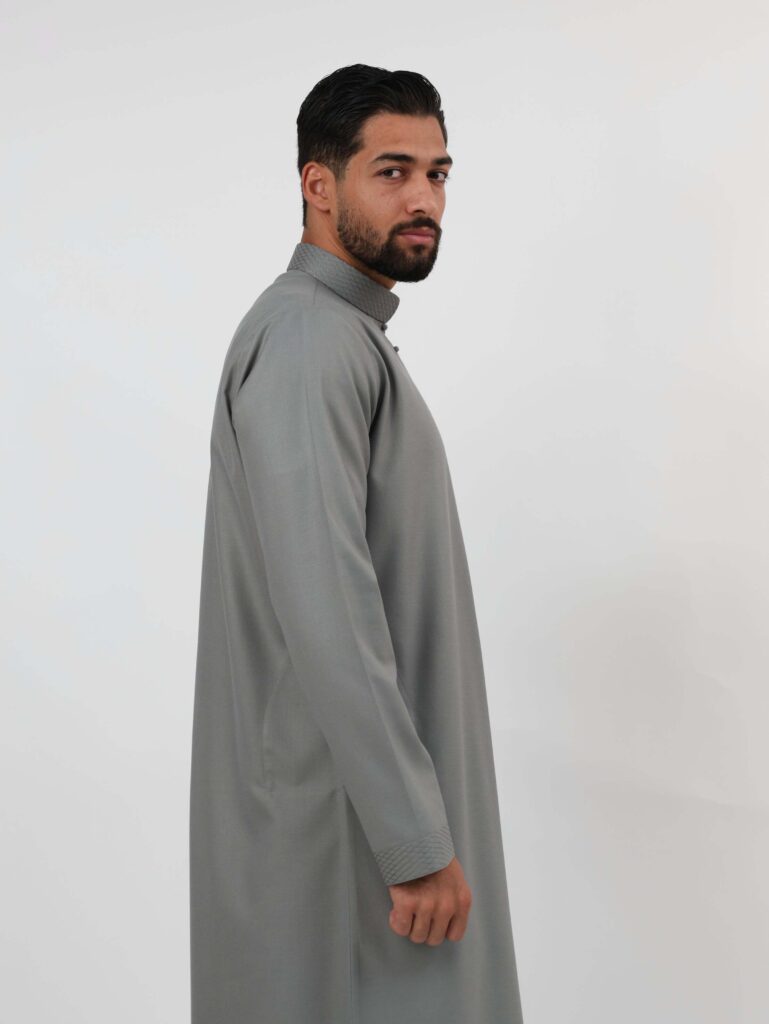 Grey Baharaini Kandura