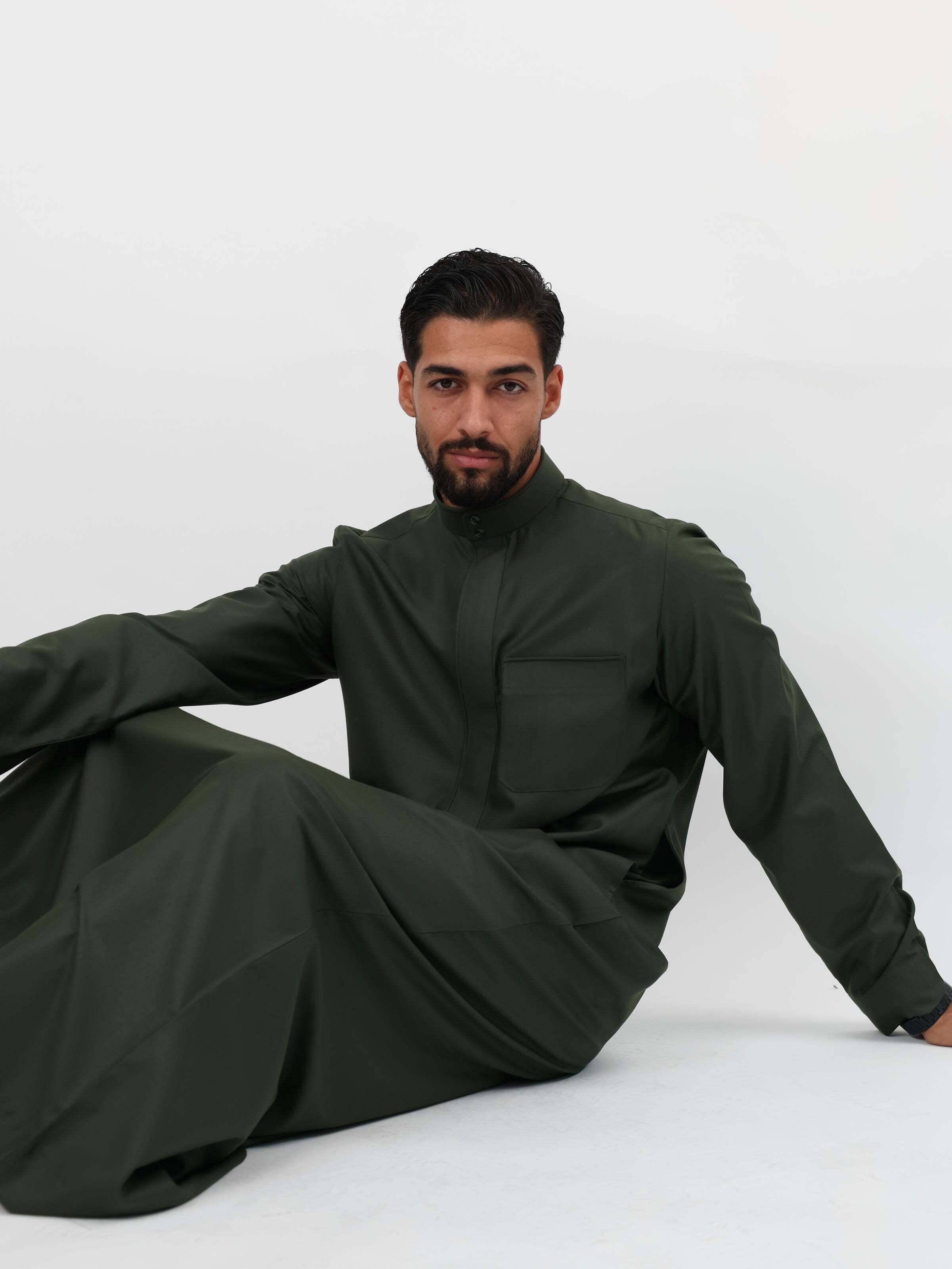 Forest Green Kuwaiti Kandurah