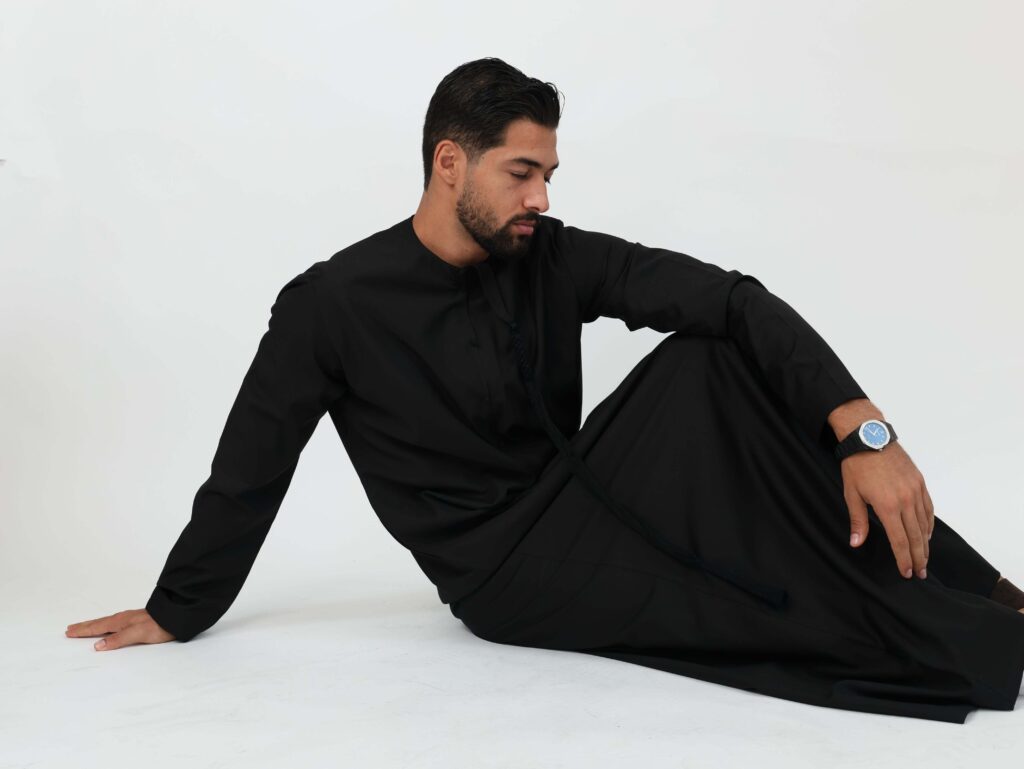 Emirati Kandura Black