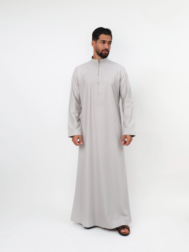 Pale Gray Baharaini Kandura