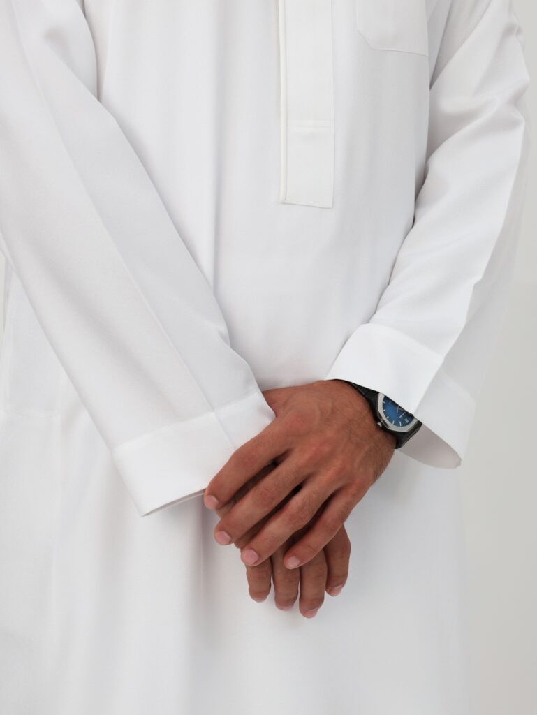 White Kuwaiti Kandurah