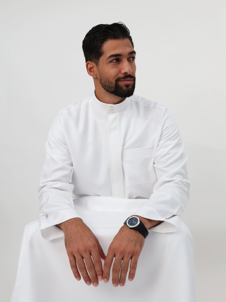 White Kuwaiti Kandurah
