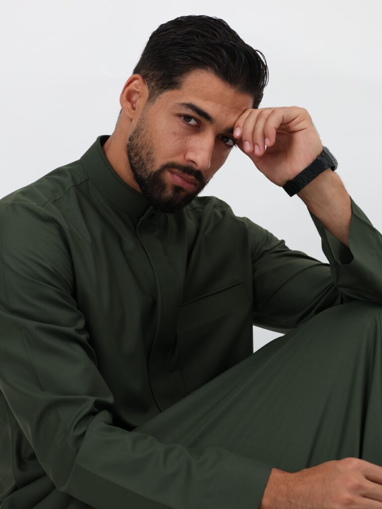 Forest Green Kuwaiti Kandurah